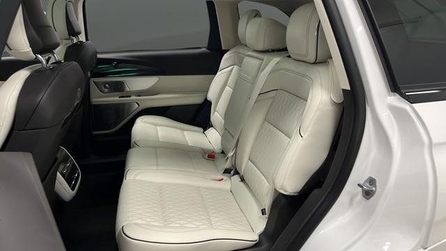 2025 Lincoln Nautilus Black Label