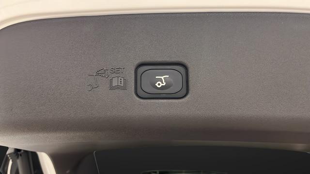 2025 Lincoln Nautilus Black Label