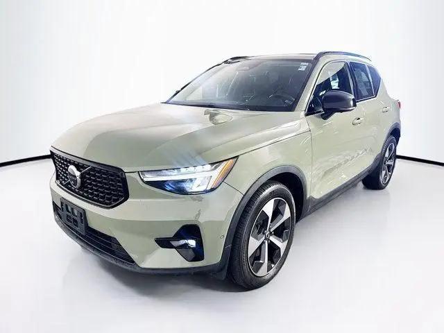 2023 Volvo XC40 B5 Plus Dark Theme for sale in Albany, NY