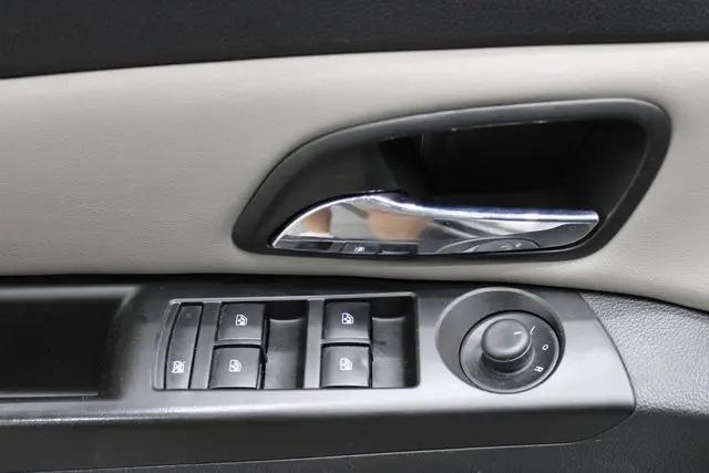 2014 Chevrolet Cruze LS Manual