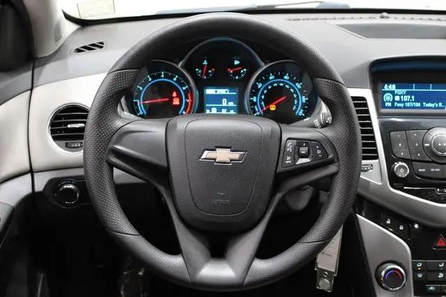 2014 Chevrolet Cruze LS Manual