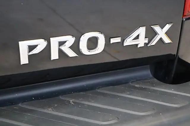 2021 Nissan Frontier Crew Cab PRO-4X 4x4