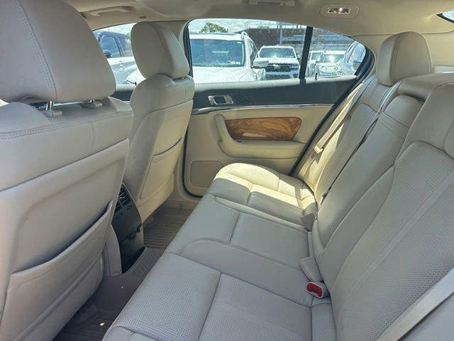 2011 Lincoln MKS Base