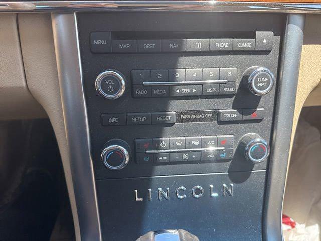 2011 Lincoln MKS Base