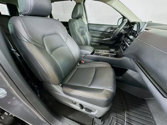 2023 Nissan Pathfinder SL 4WD