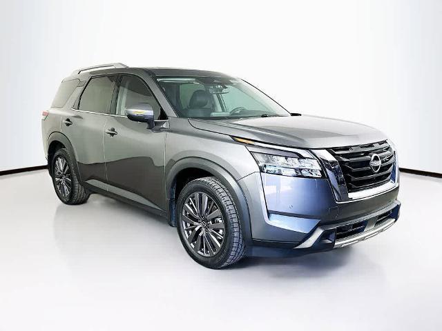 2023 Nissan Pathfinder SL 4WD