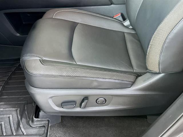 2023 Nissan Pathfinder SL 4WD