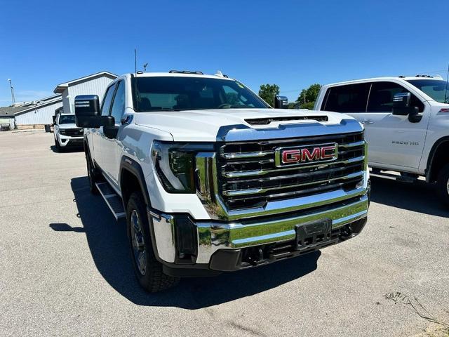 2025 GMC Sierra 2500HD 4WD Crew Cab Standard Bed SLT
