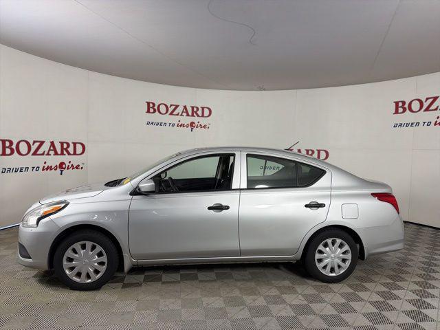 2019 Nissan Versa 1.6 S