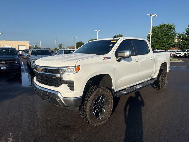 2026 Chevrolet Silverado 1500 4WD Crew Cab Standard Bed LT