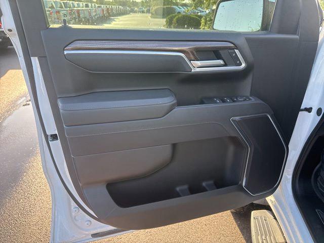 2026 Chevrolet Silverado 1500 4WD Crew Cab Standard Bed LT