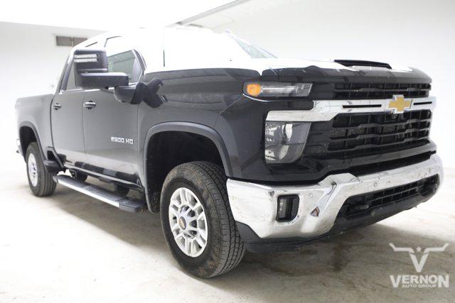2025 Chevrolet Silverado 2500HD 4WD Crew Cab Standard Bed LT