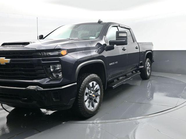 2024 Chevrolet Silverado 2500HD 4WD Crew Cab Standard Bed Custom
