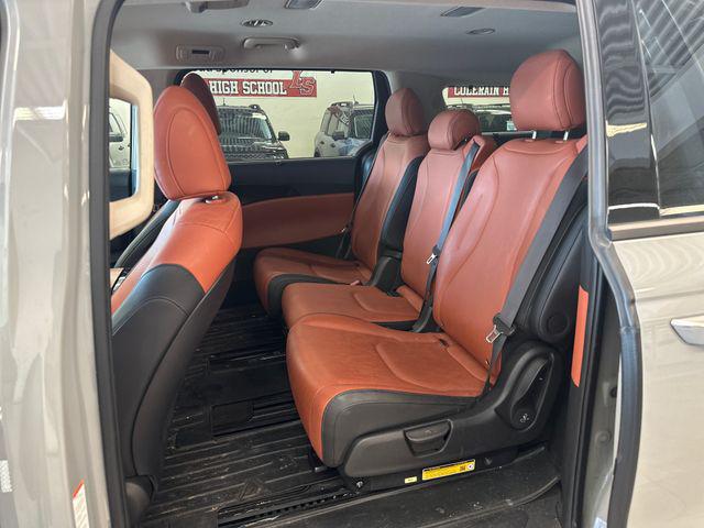 2024 Kia Carnival MPV SX