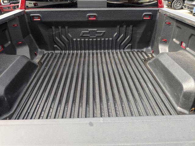 2021 Chevrolet Silverado 1500 4WD Crew Cab Short Bed LT