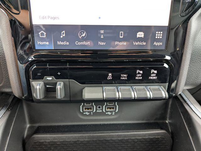 2023 Ram 1500 Laramie Crew Cab 4x4 5'7" Box