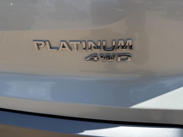 2024 Nissan Pathfinder Platinum 4WD