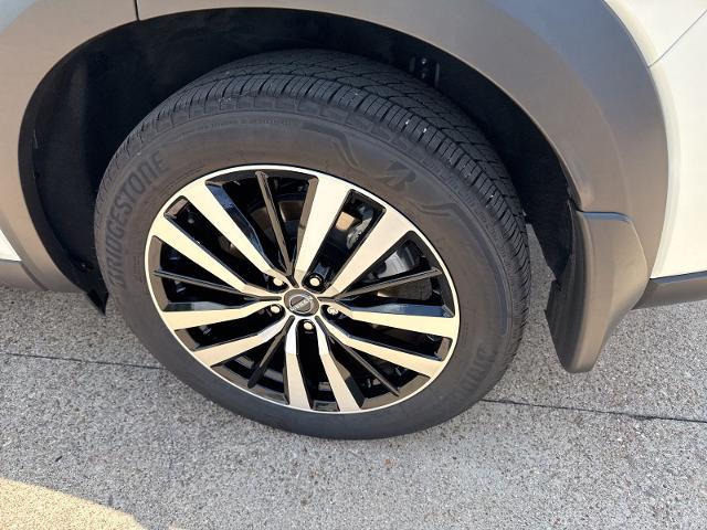 2024 Nissan Pathfinder Platinum 4WD