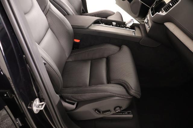 2025 Volvo XC90 B6 Ultra