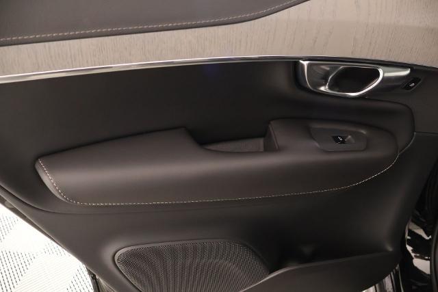 2025 Volvo XC90 B6 Ultra