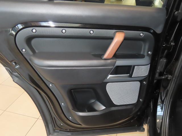 2024 Land Rover Defender 130 P400 X