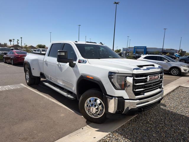 2025 GMC Sierra 3500HD 4WD Crew Cab Long Bed SLE