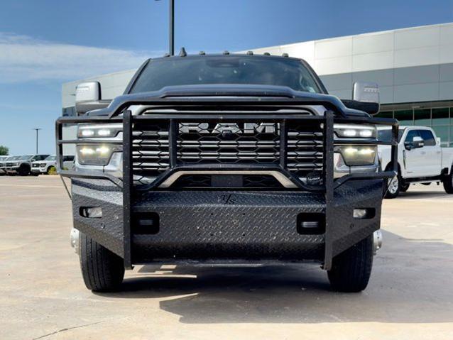 2025 Ram 3500 Laramie Crew Cab 4x4 8' Box