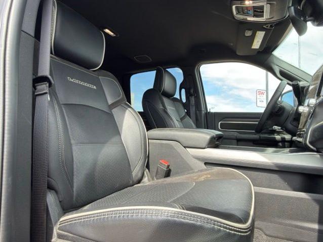 2025 Ram 3500 Laramie Crew Cab 4x4 8' Box