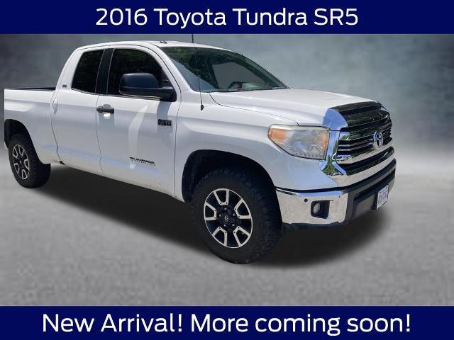2016 Toyota Tundra SR5 5.7L V8