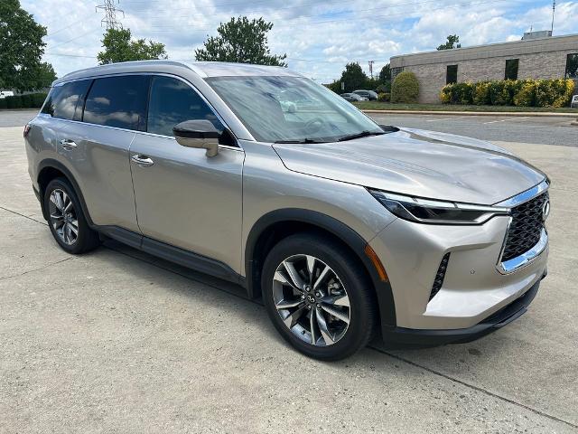 2023 INFINITI QX60 LUXE AWD
