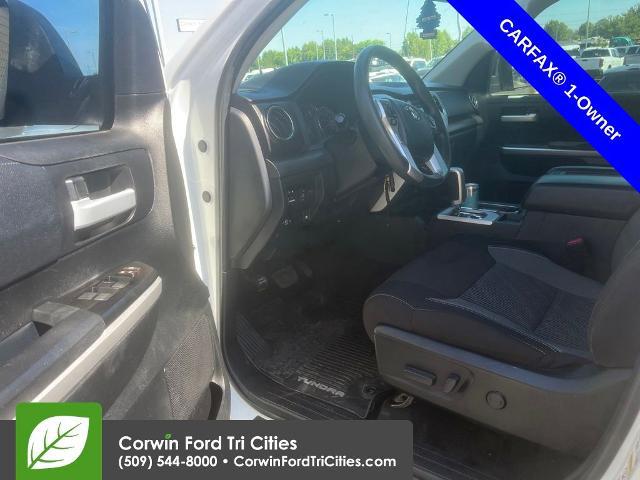 2017 Toyota Tundra SR5 5.7L V8
