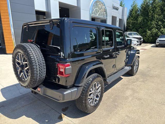 2024 Jeep Wrangler 4-Door Sahara 4x4