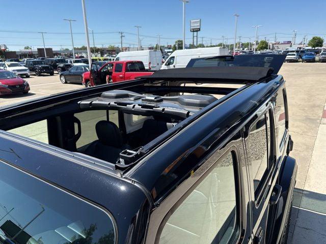 2024 Jeep Wrangler 4-Door Sahara 4x4