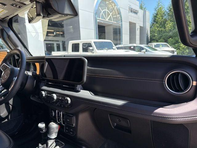 2024 Jeep Wrangler 4-Door Sahara 4x4