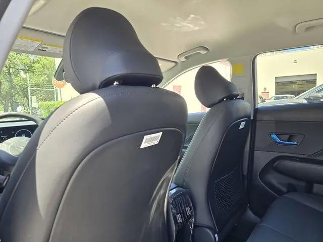 2026 Hyundai Kona SEL Premium