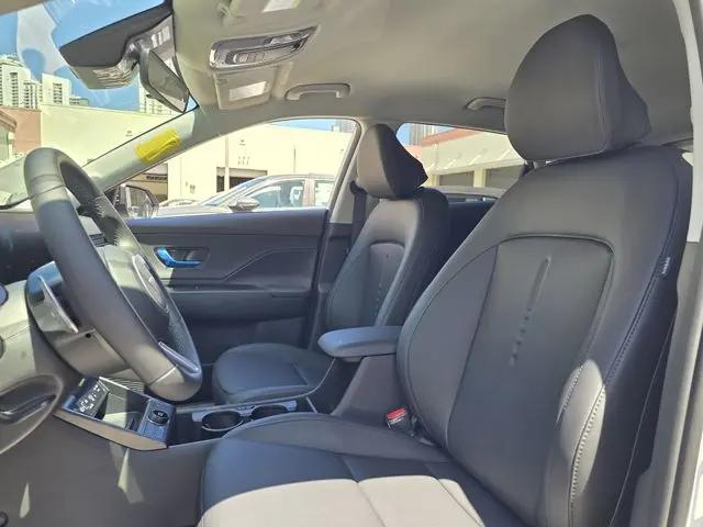 2026 Hyundai Kona SEL Premium