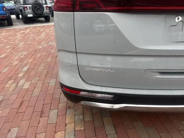2024 Kia Carnival MPV SX