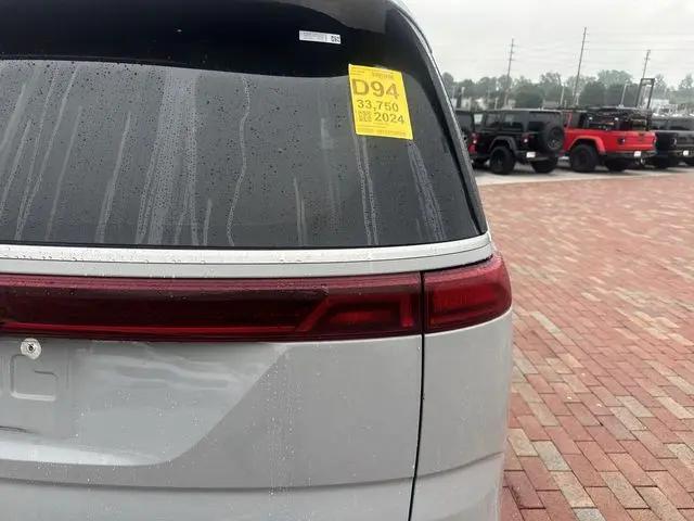 2024 Kia Carnival MPV SX