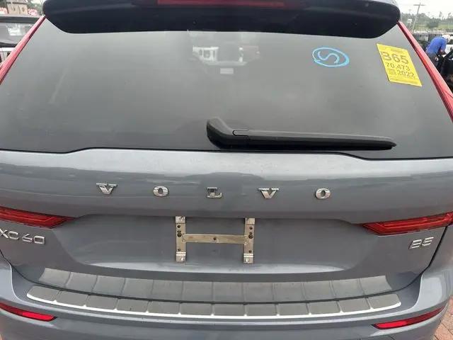 2022 Volvo XC60 B5 Momentum