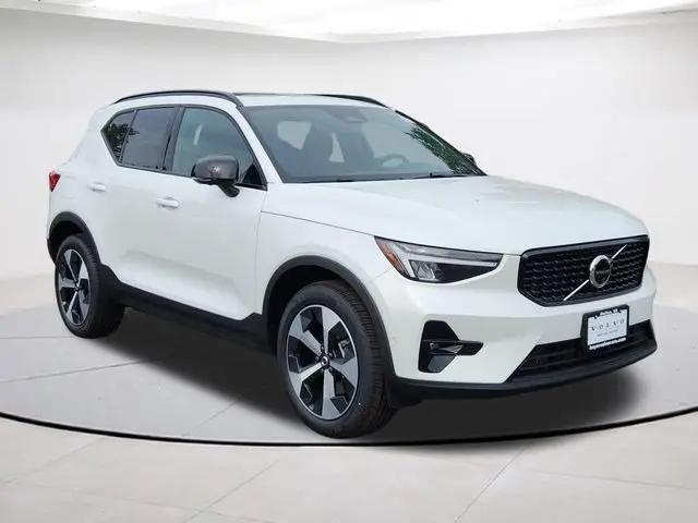 2026 Volvo XC40 Plus, B5 AWD Gas (mild hybrid), Dark for sale in Dulles, VA