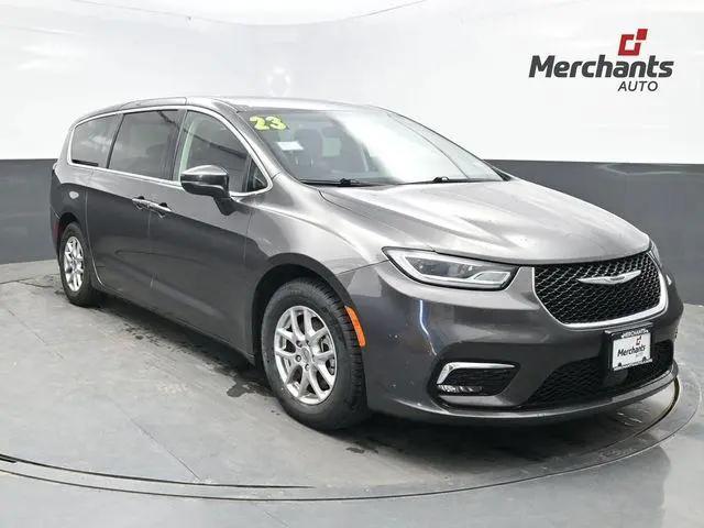 2023 Chrysler Pacifica Touring L for sale in Hooksett, NH
