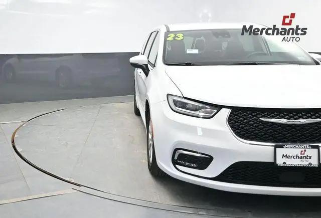 2023 Chrysler Pacifica Touring L for sale in Hooksett, NH
