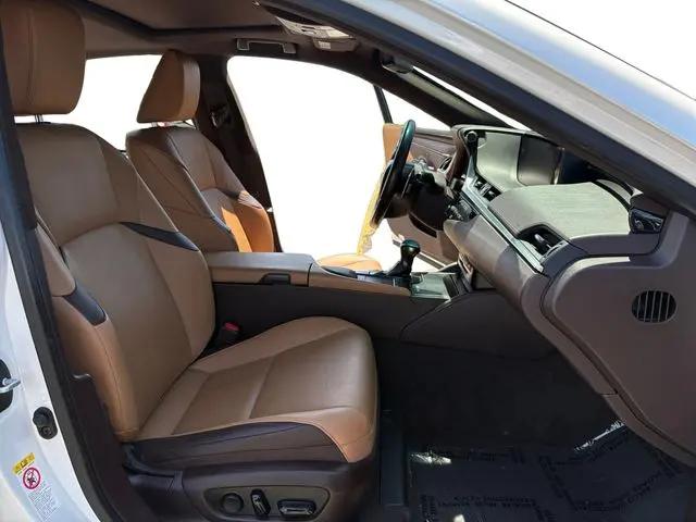 2019 Lexus ES 300h ES 300h