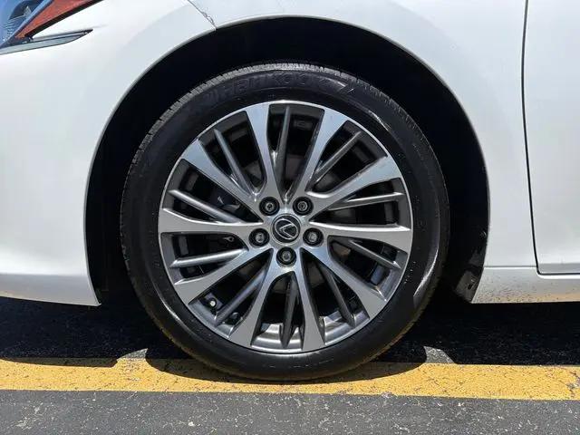 2019 Lexus ES 300h ES 300h