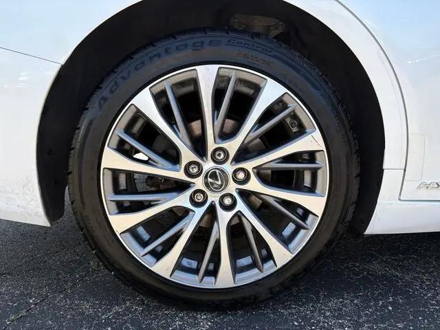 2019 Lexus ES 300h ES 300h