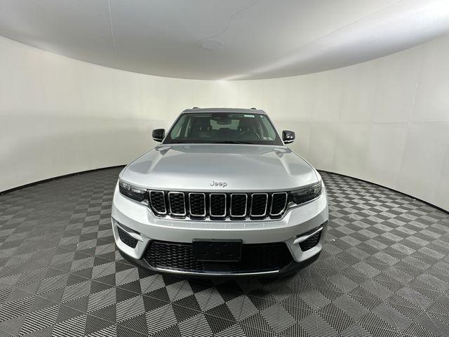 2022 Jeep Grand Cherokee Limited 4x4 2022 Jeep Grand Cherokee Limited 4x4