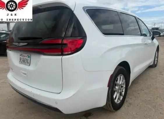 2024 Chrysler Pacifica Touring