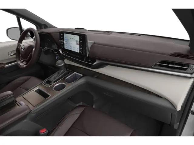 2022 Toyota Sienna Platinum
