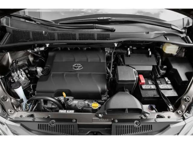 2015 Toyota Sienna LE 7 Passenger