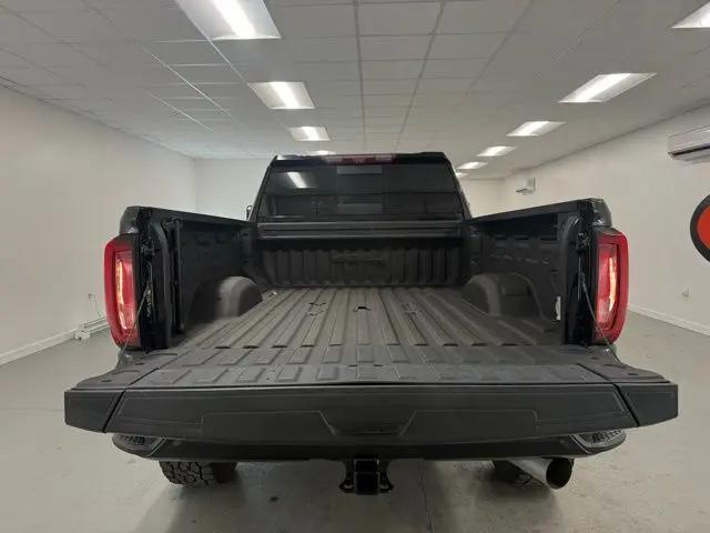2022 GMC Sierra 2500HD 4WD Crew Cab Standard Bed AT4